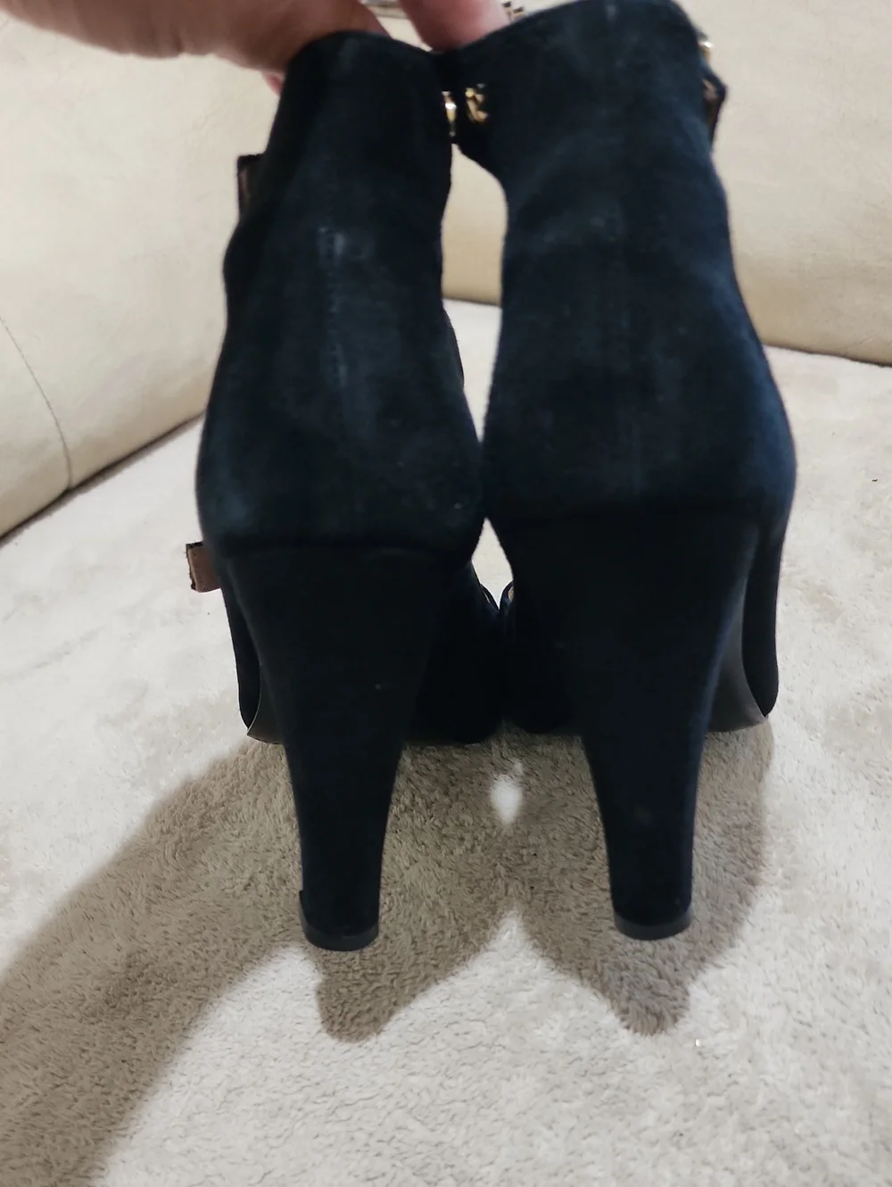 New Condition Vince Camuto Black Suede Triple-Buckle Mary Jane Heels